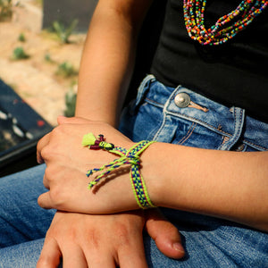 Pulsera Rarámuri de Colores | Hecha a mano con tela tradicional