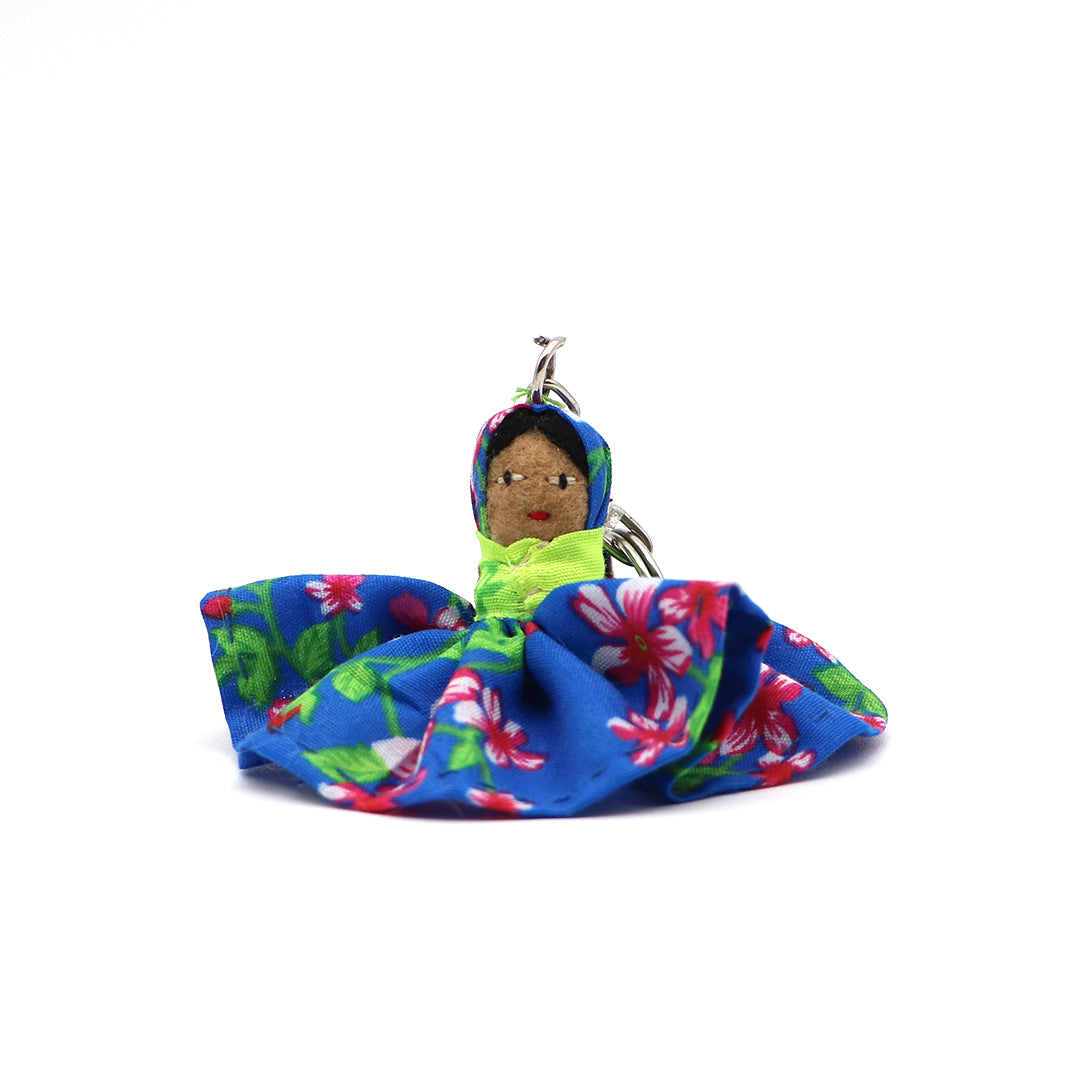 Llavero “Mukí” Mujer Rarámuri | Artesanía textil con historia